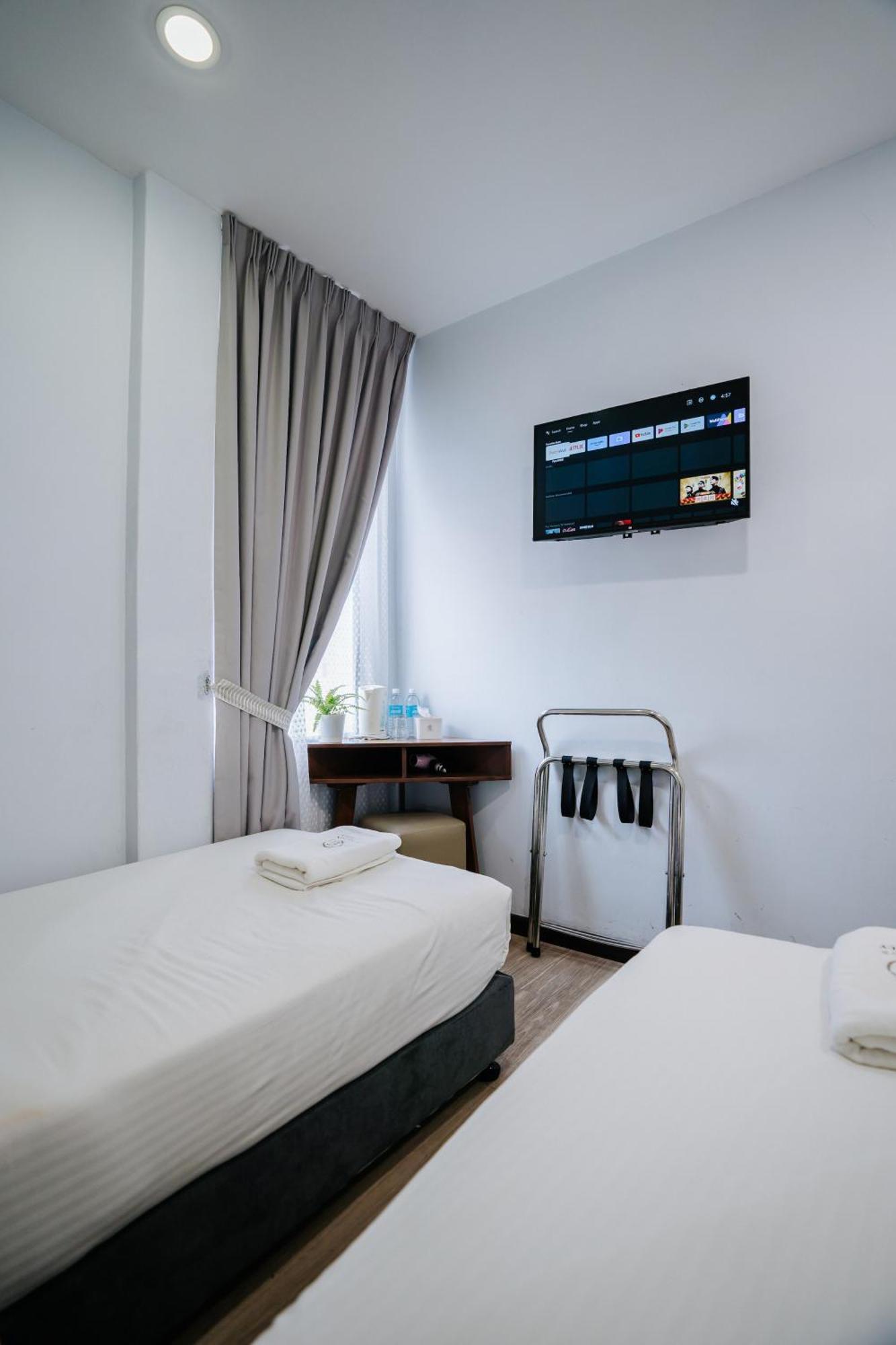 Wangs Hotel Gurney Drive George Town Eksteriør billede