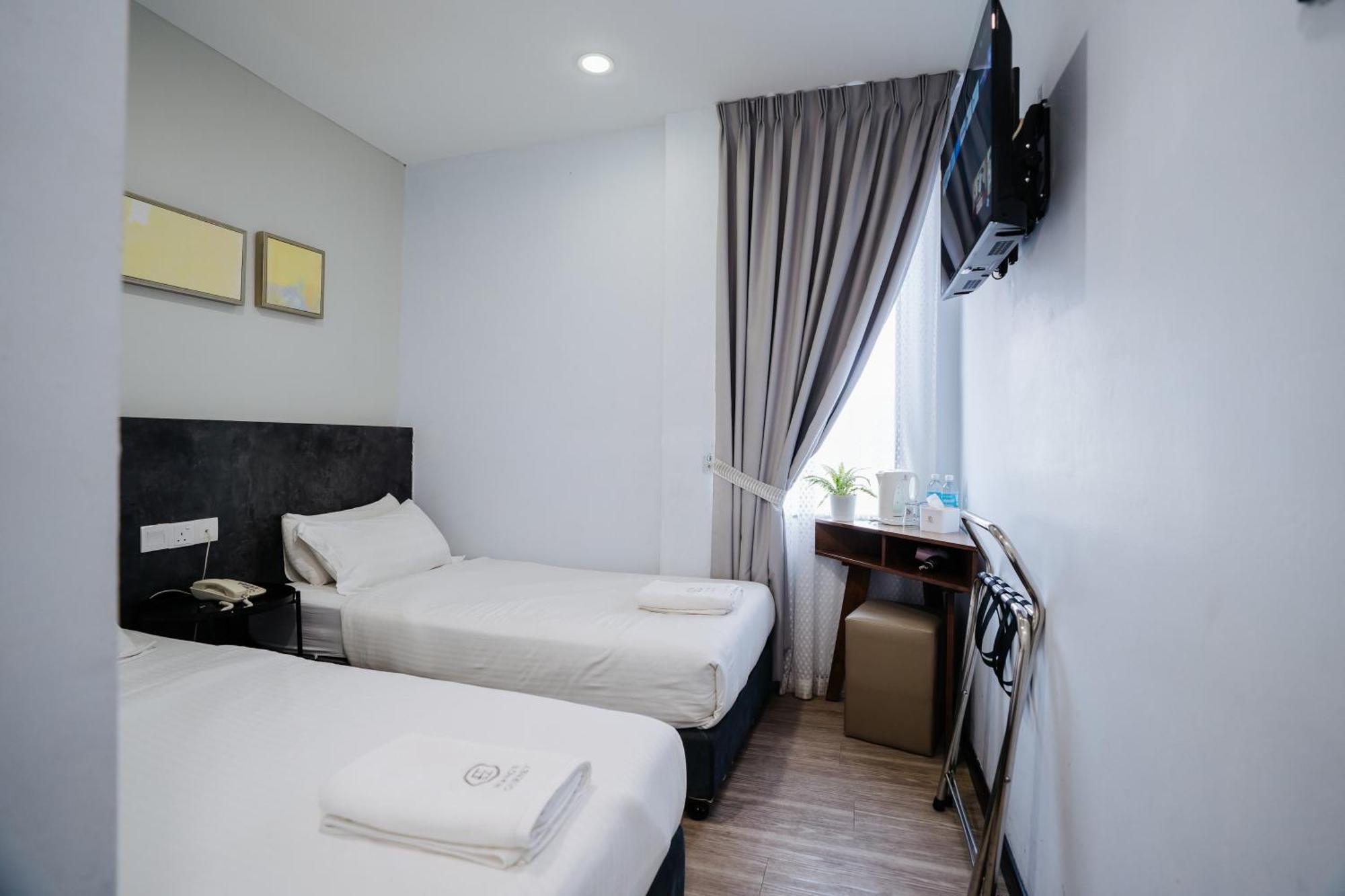 Wangs Hotel Gurney Drive George Town Eksteriør billede