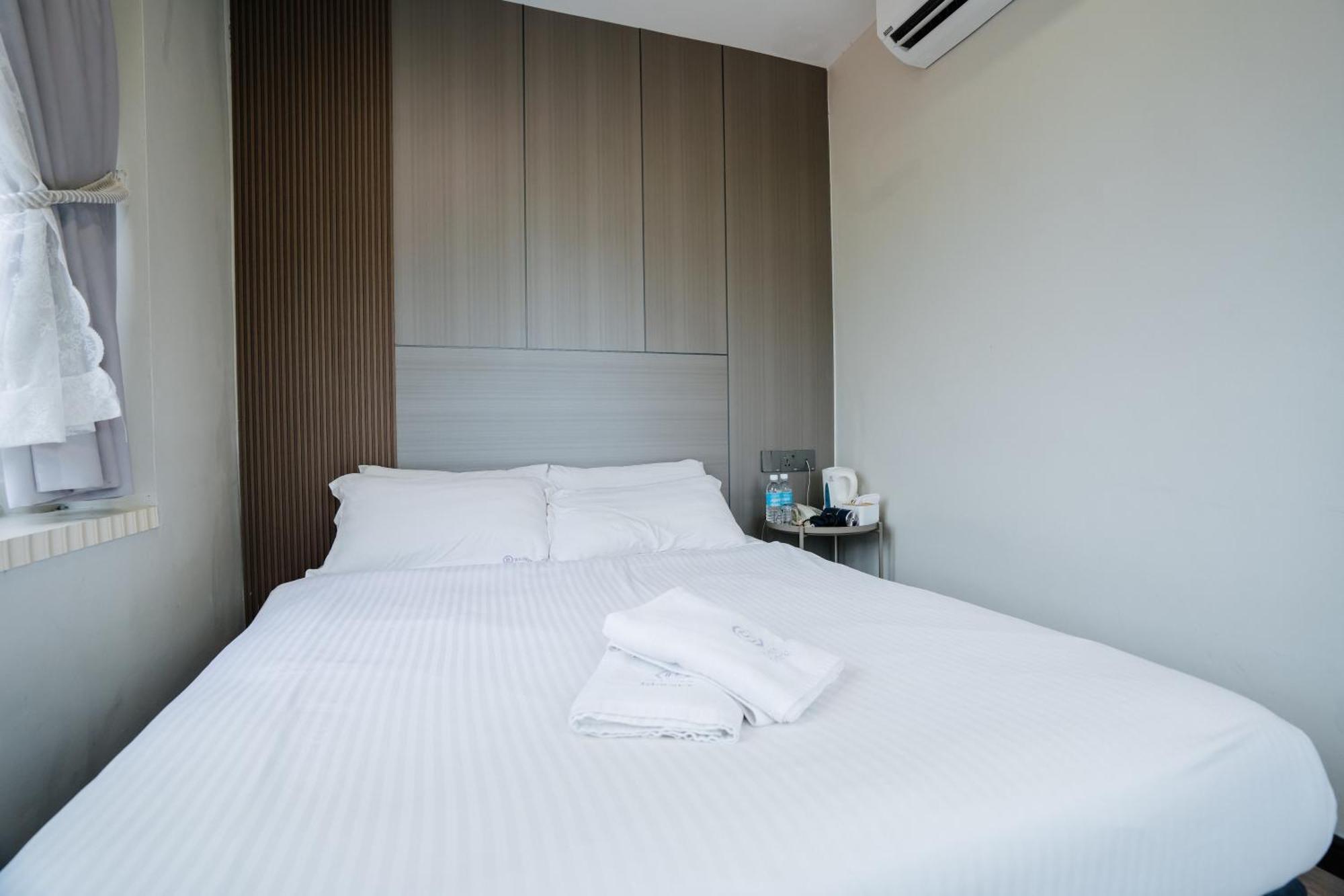 Wangs Hotel Gurney Drive George Town Eksteriør billede